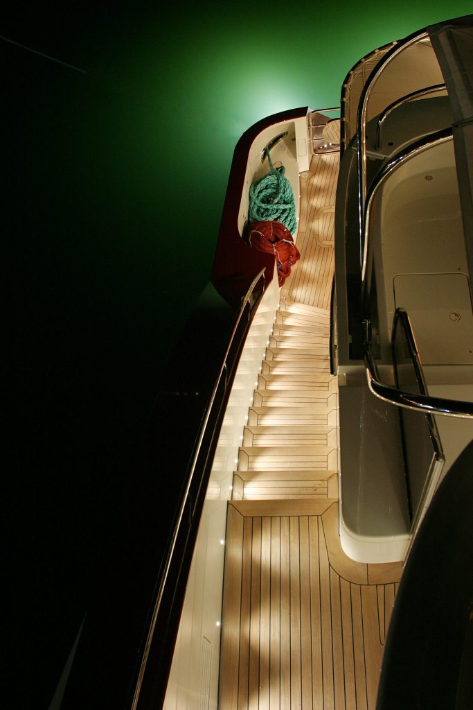 ISA YACHT (1)